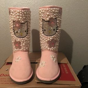 Hello kitty crystal and pearl boots